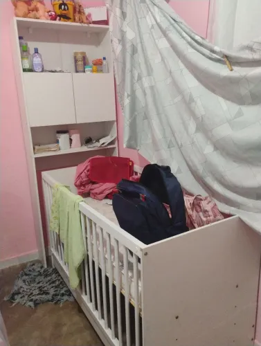 Berço e armário