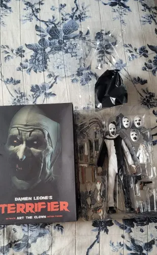 Boneco terrifier Neca action figure Filme aterrorizante terror