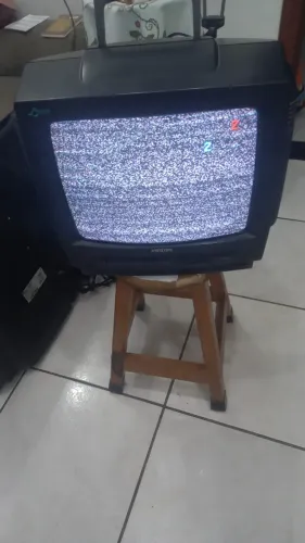 Televisão de tubo Philips 14 polegadas tubo usada.