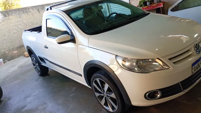 Volkswagen Saveiro 1.6 MI/ 1.6 MI Total Flex 8V (álcool) 2013