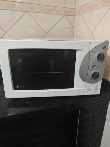 FORNO ELÉTRICO POUCO USADO