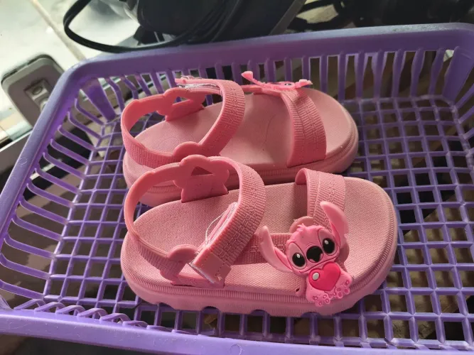 Sandália Stich 21/22 rosa infantil