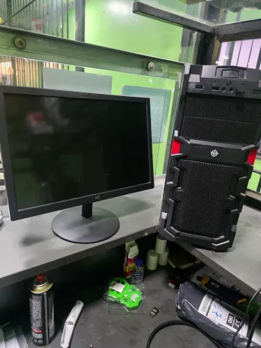 Computador gamer + monitor + cadeira