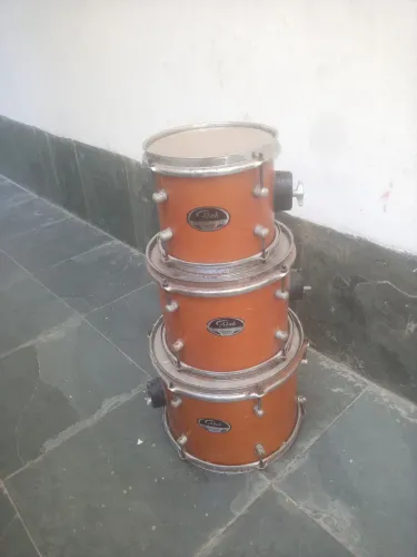 3 Tons de bateria Adah