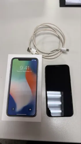 iPhone X - 256GB