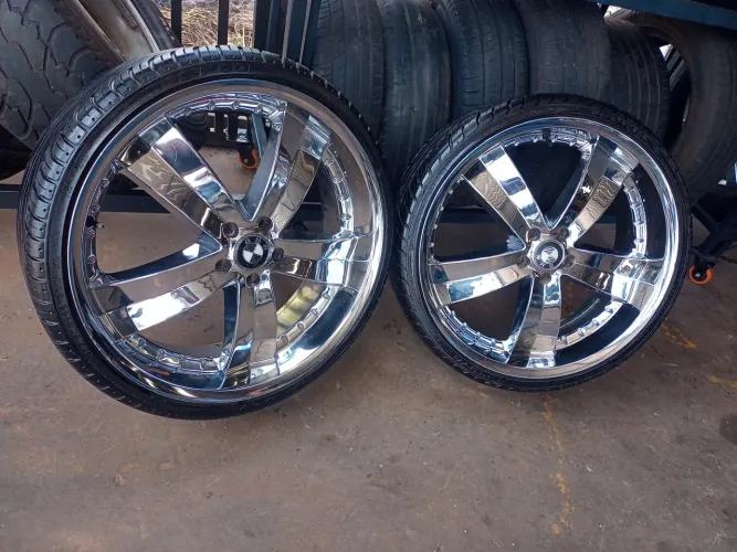 2 roda 22 avulsa c/pneu bmw original