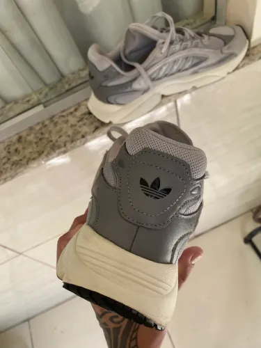 Tênis Adidas Originals Ozmilen