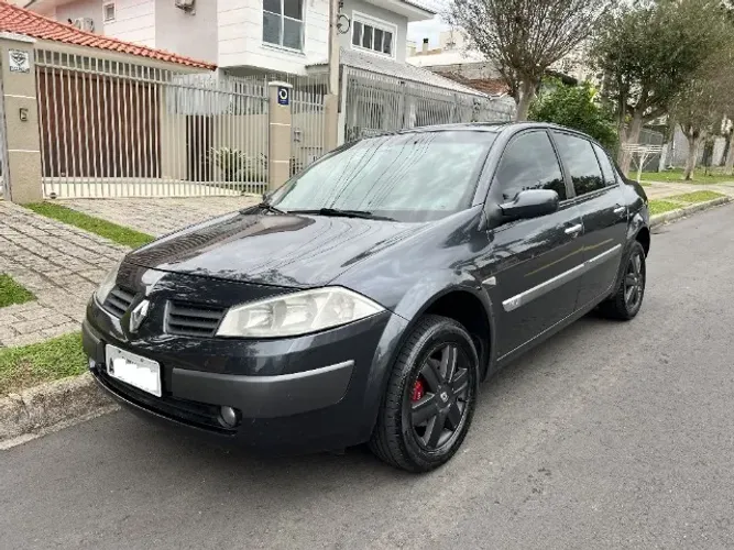 Renault Megane Sedan Dynamique Hi-flex 1.6 16V 2008