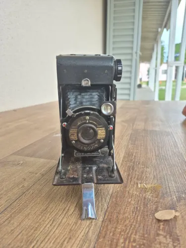 câmera fotográfica analógica de fole antiga