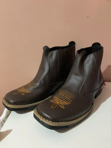 Vendo botina masculina texana costurada 