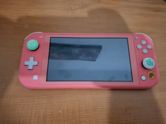 Nintendo Switch Lite - versão Animal Crossing