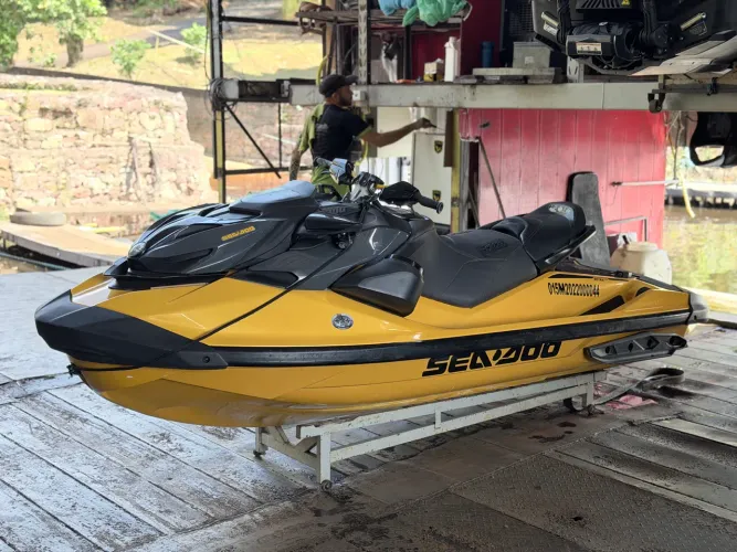 Jet ski rxp 300 2022 , troca em carro , jet inferir mais volta 
