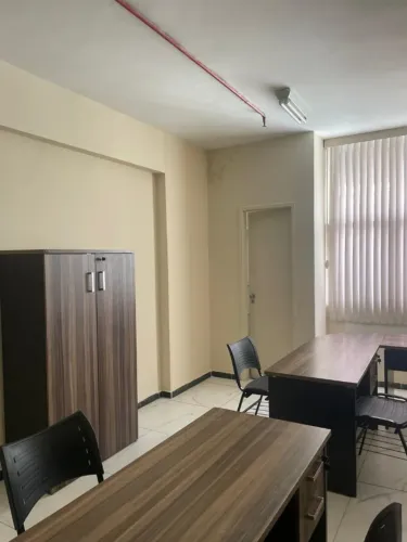 Edifício Centro Empresarial São Paulo, sala 19 m2, barato