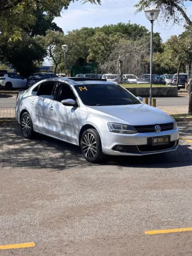 Volkswagen Jetta Highline 2.0 TSI 16V 4P Tiptronic 2014