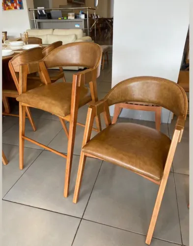 Cadeiras modelo fino promoção