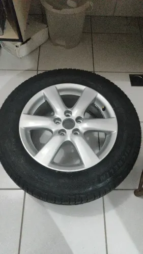 Pneu Michelin com roda Rave 4. Nunca rodou.