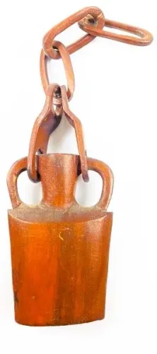 Tradicional Vaso peruano decorativo Correntes ricamente esculpida em madeira nobre