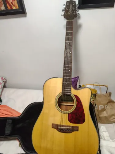 Violão Eletroacústico Takamine ED4DC NAT + kit completo: correia, capo, suporte e palhetas