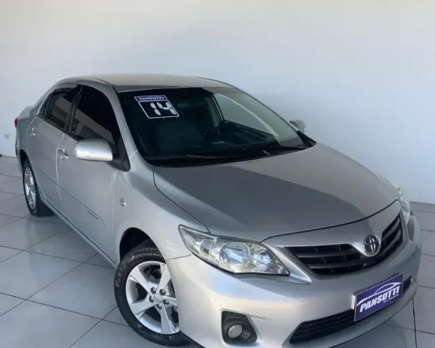 Toyota Corolla Altis 2.0 Flex 16V Aut. 2014