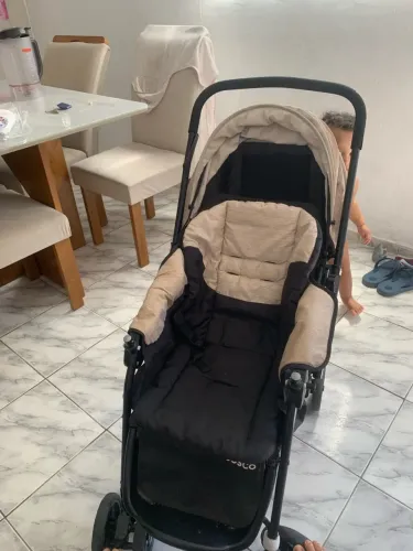 Carrinho de bebê cosco