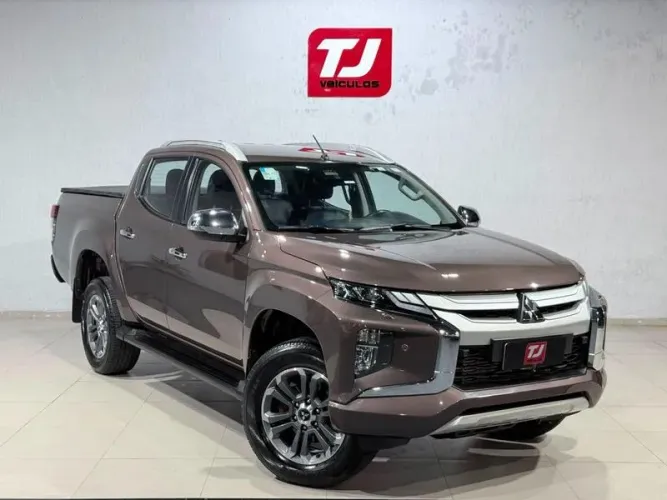 Mitsubishi TRITON HPE-S 2.4 CD 4X4 TB Diesel Aut. 2022