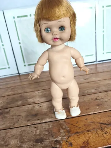 Boneca antiga 