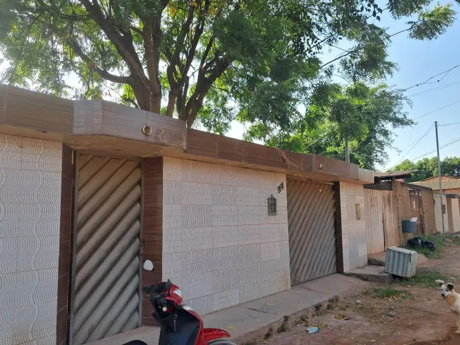 Vendo essa casa no bairro da floresta na rua Carlos Chagas