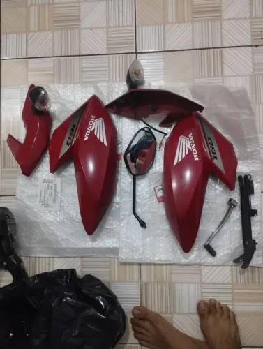 Peças e carenagens CG Fan/ start/ Titan 160 200$ TUDO