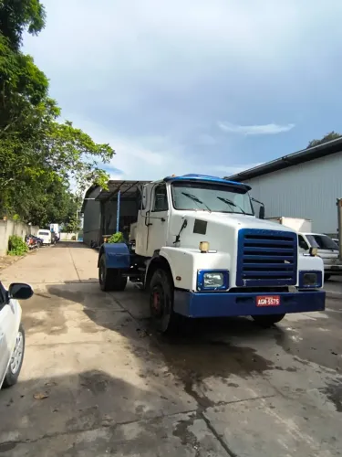 Cavalo mecânico toco volvo n10 ano 1983