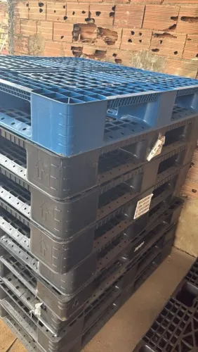 Pallets de plástico