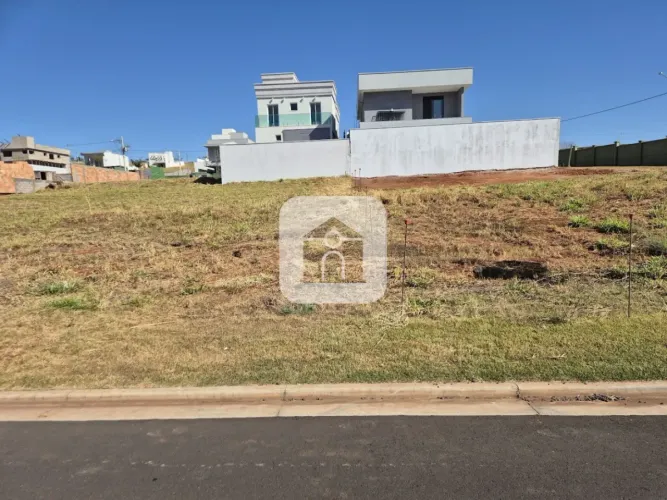 Terreno para venda no bairro Granja Marileusa