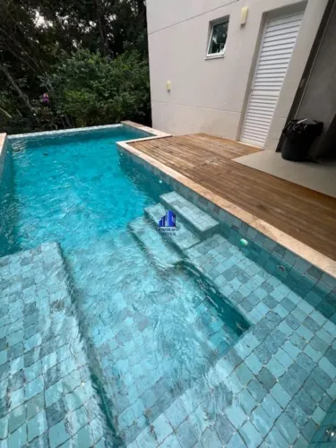 CASA À VENDA ALPHAVILLE SALVADOR I R$ 4.200.000,00 QUATRO SUÍTES, PISCINA, VARANDA GOURMET