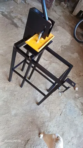 Maquina de fabricar chinelos tipo havaianas