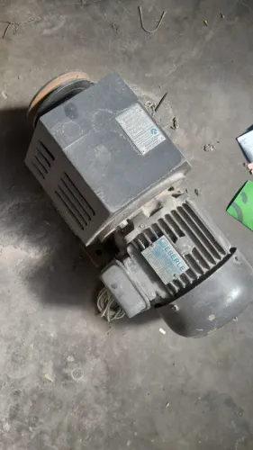 Motor trifásico Eberle 2 CV com Variamont