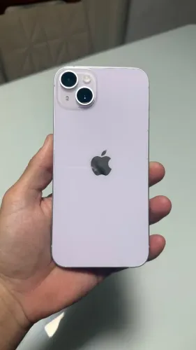 IPhone 14 Plus em estado de novo