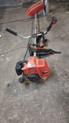 Vendo essa roçadeira