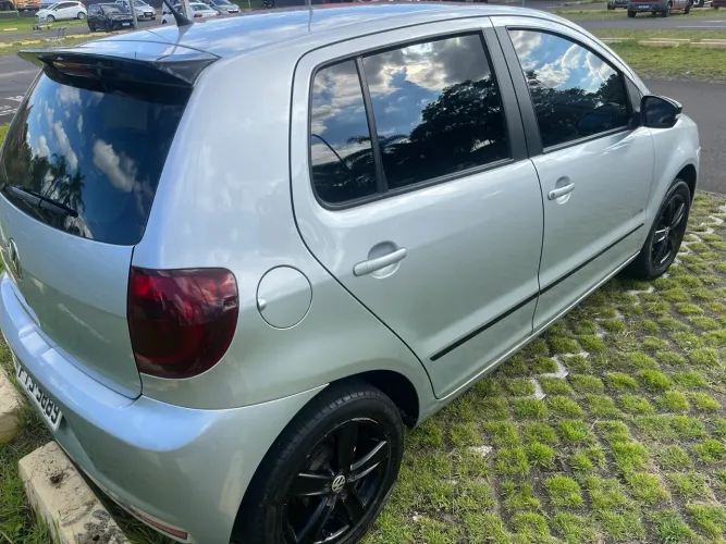 Volkswagen Fox 1.0 MI Total Flex 8V 5P 2012
