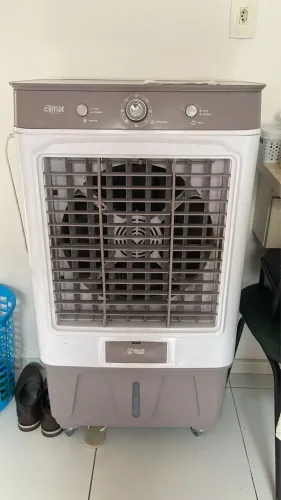 Vendo climatizador semi novo