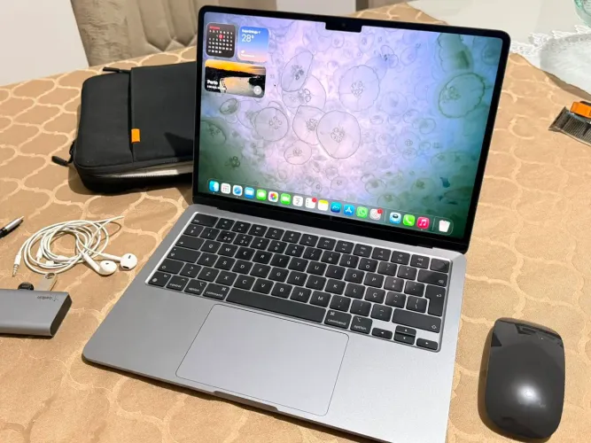 MacBook Air M2