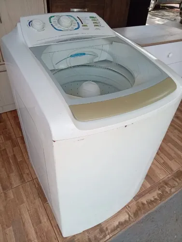 Maquina lavar faz tudo Boa barato dou garantia perfeita
