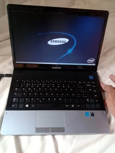 Notebook Samsung core i3