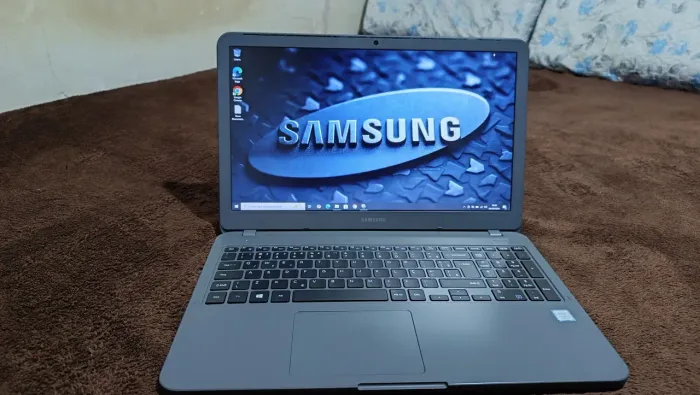 Notebook Samsung CORE i5 8ª GERAÇÃO RAM 8GB SSD 256 GB 