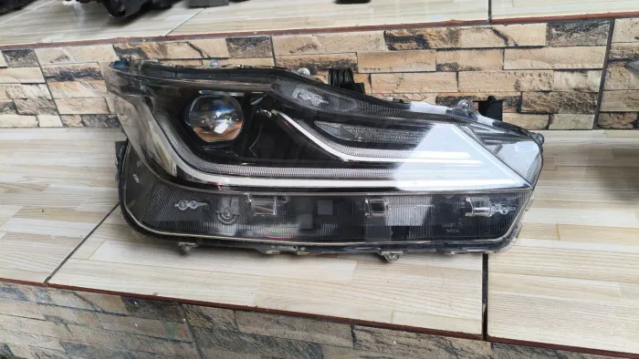 Farol Corolla