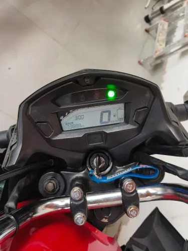 Moto toda revisada pra vender logo