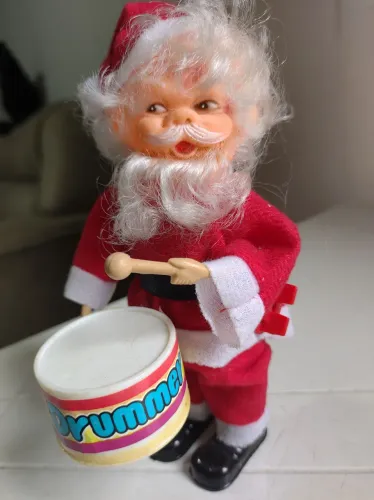 Papai Noel antigo. 35 reais