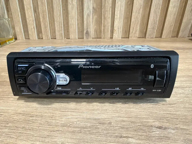 Radio Pionner Mvh-145br