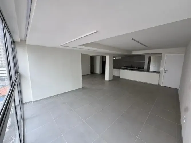 Totalmente Reformado! 3 Quartos, 2 Suítes, Sala integrada | 120m da Praia de Boa Viagem
