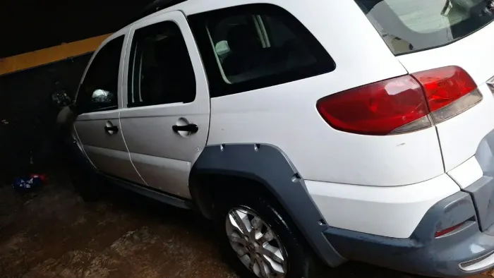 Fiat Palio Week. Adv/adv Tryon 1.8 MPI Flex 2013