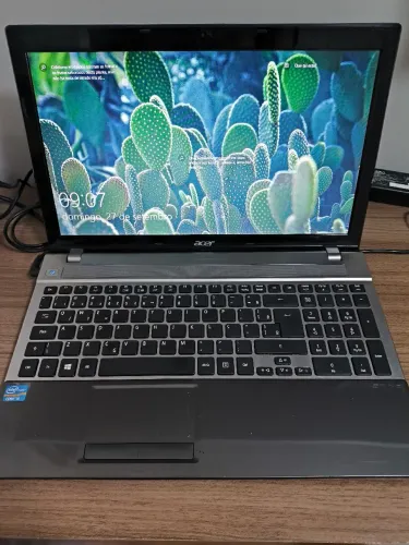 Notebook Acer Aspire V3-571 - Super Conservado (3ª Geração / i5 / 8GB /240 SSD)