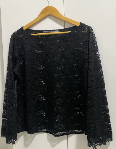 blusa de renda preta manga longa G | rhawlinda